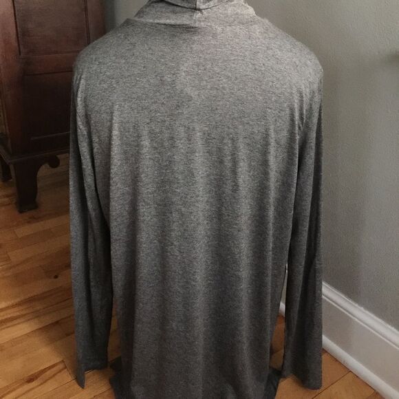 Joe Fresh dk heather gray turtleneck. NWT. Medium - Picture 4 of 5